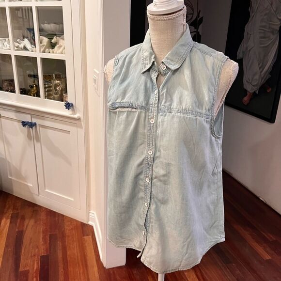 Life in Progress Light Blue Sleeveless Denim Top - Picture 1 of 4